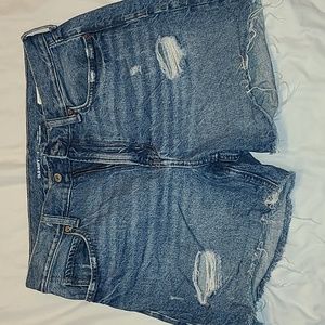 Old Navy High Rise Ripped Slouchy Straight Jean Shorts